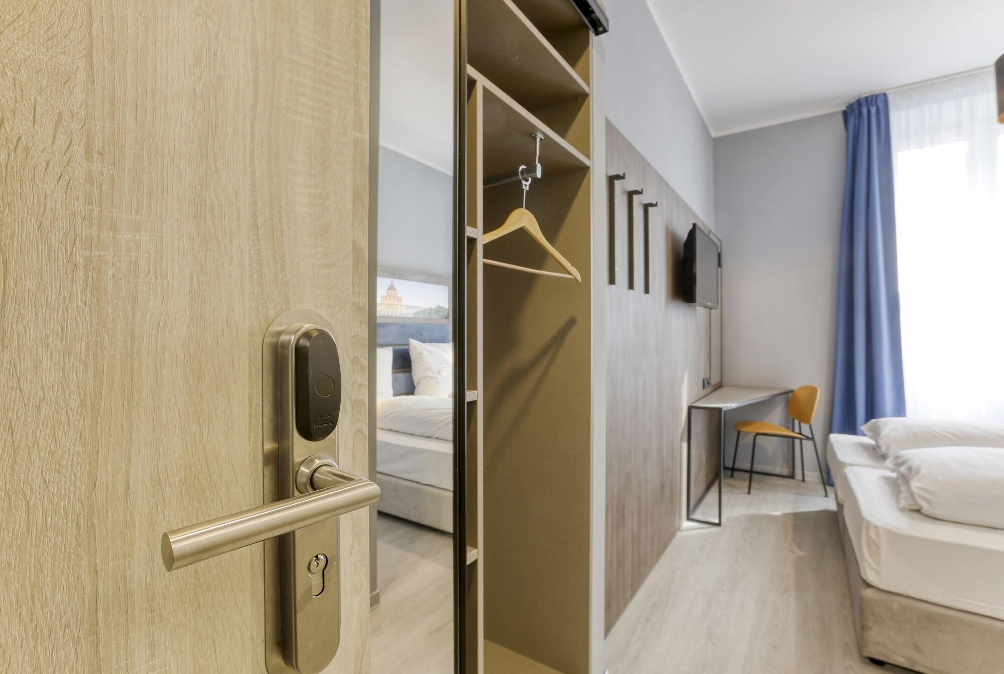 Smart Stay Hotel Station Мюнхен Экстерьер фото