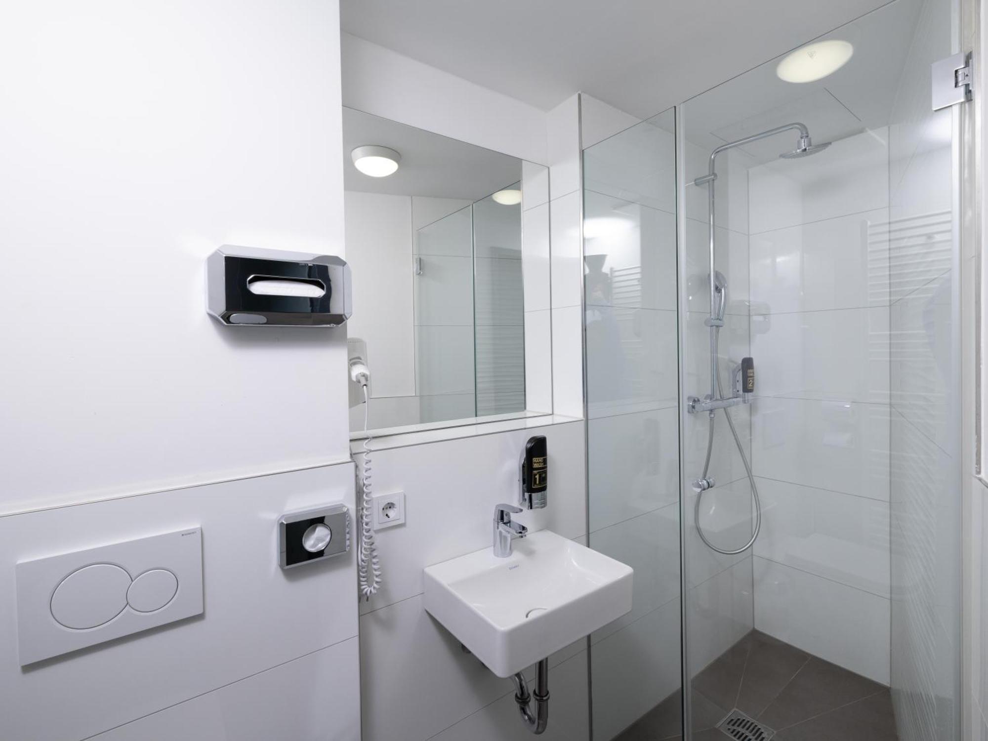 Smart Stay Hotel Station Мюнхен Экстерьер фото